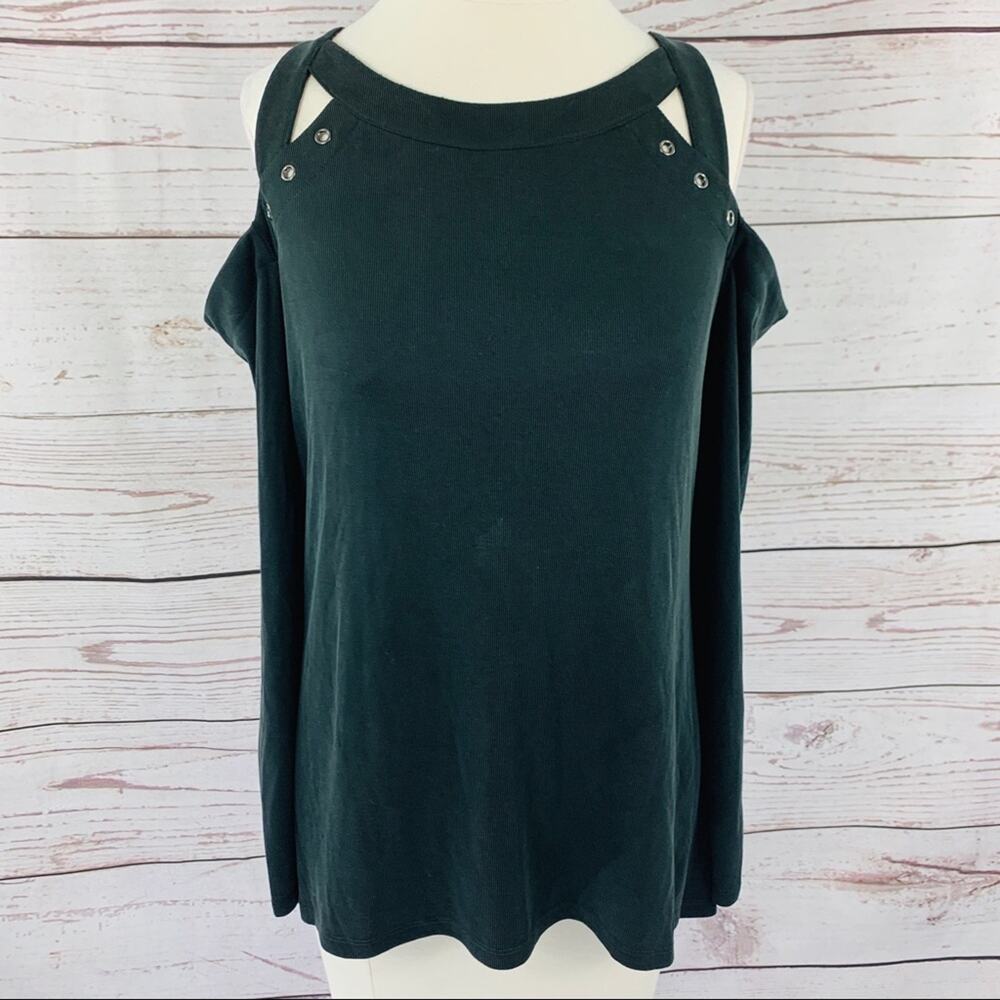 Rock & Republic cold shoulder black metal accent